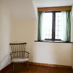 Killeena House 公寓 *
