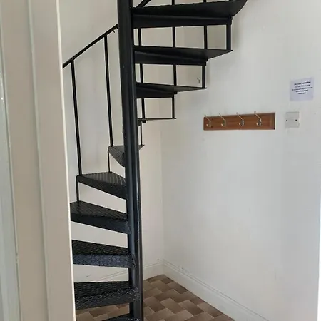 Apartment Killeena House